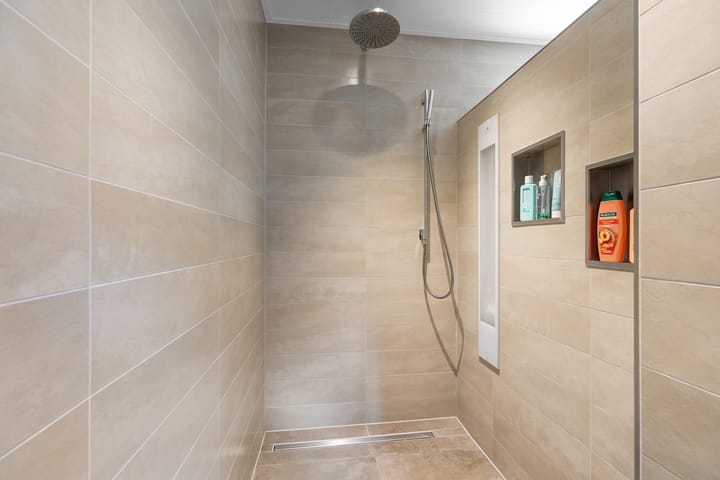 Photo 27 of Rhienderensestraat 49