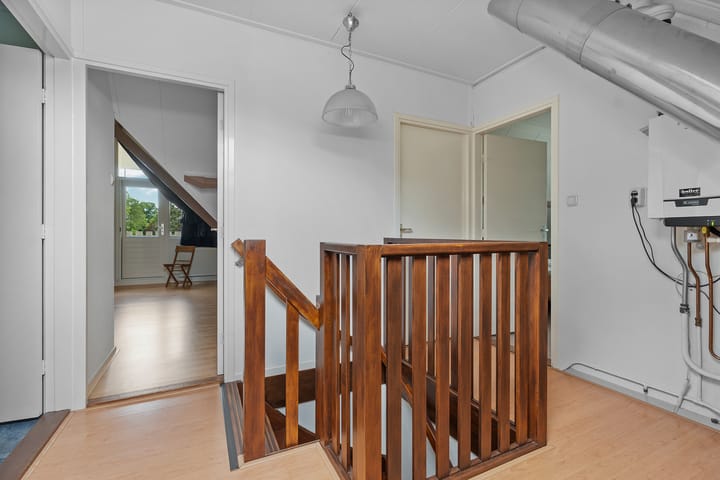 Photo 32 of Rhienderensestraat 49