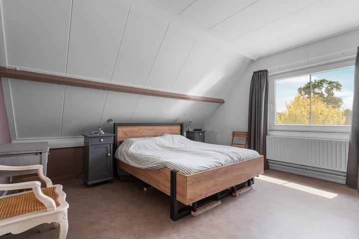 Photo 34 of Rhienderensestraat 49