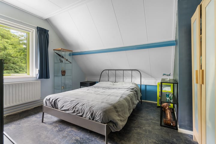 Photo 36 of Rhienderensestraat 49