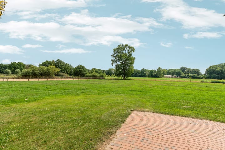 Photo 44 of Rhienderensestraat 49