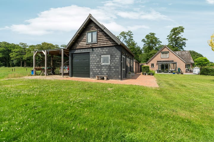 Photo 50 of Rhienderensestraat 49