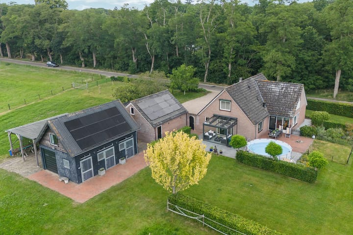 Photo 55 of Rhienderensestraat 49