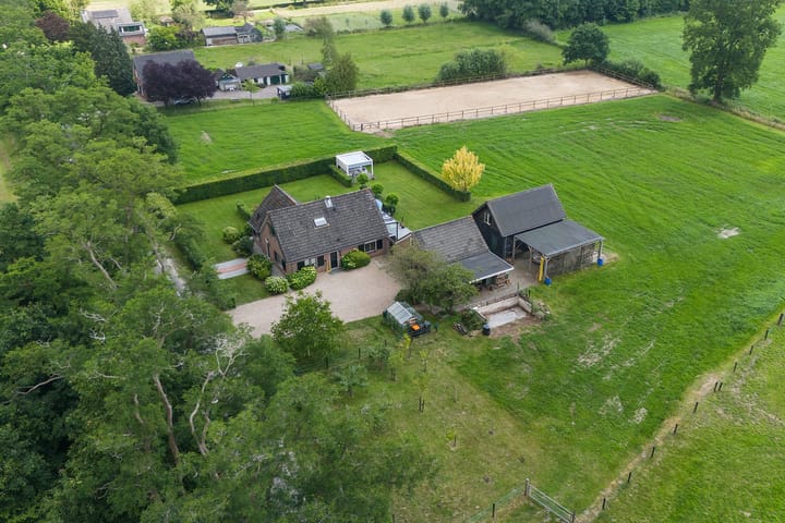 Photo 58 of Rhienderensestraat 49