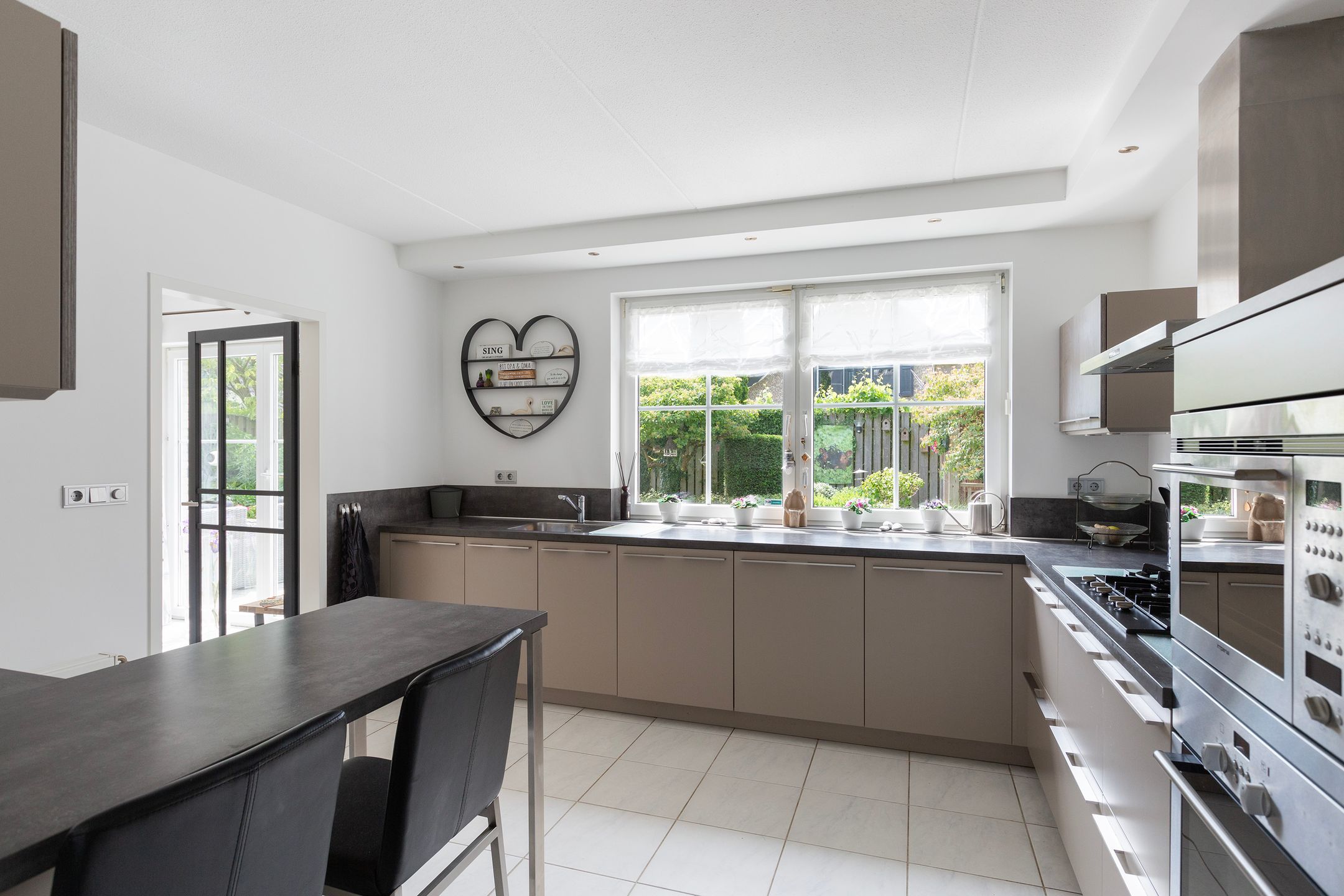 Photo 24 of Asterstraat 20