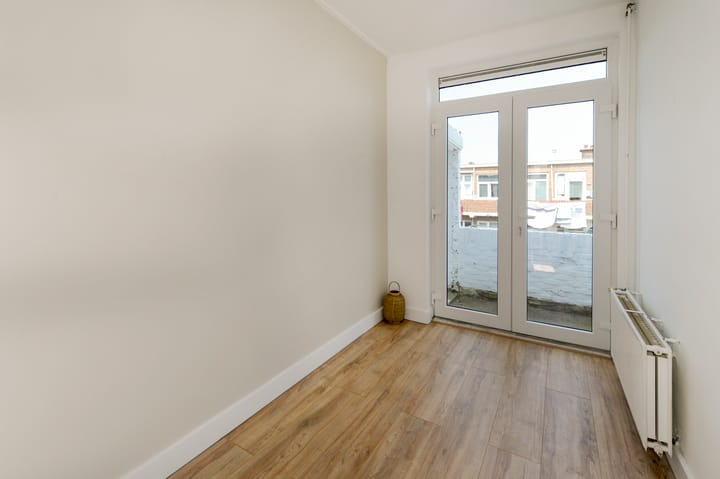 Foto 21 van Linnaeusstraat 213