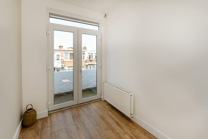 Foto 22 van Linnaeusstraat 213