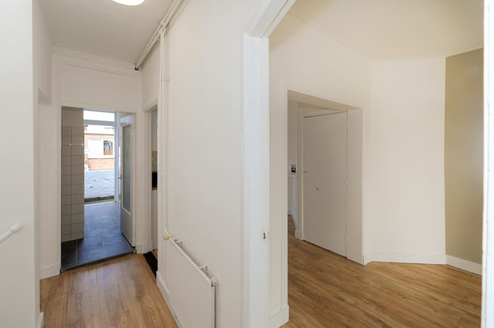 Foto 32 van Linnaeusstraat 213