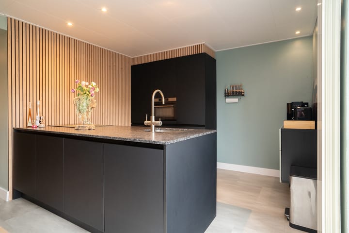 Foto 14 van Brinkstraat 383