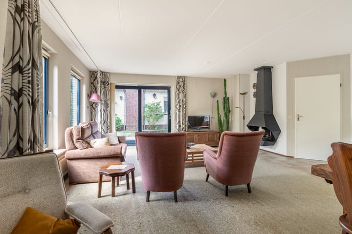 Foto 10 van Emmalaan 11