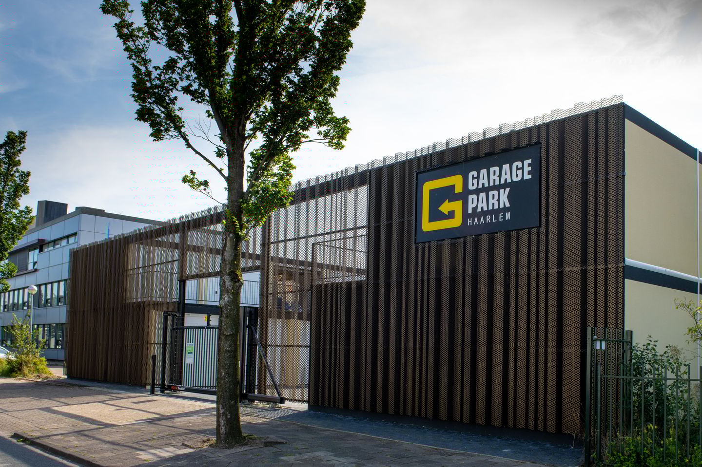 Bekijk foto 2 van GaragePark Haarlem