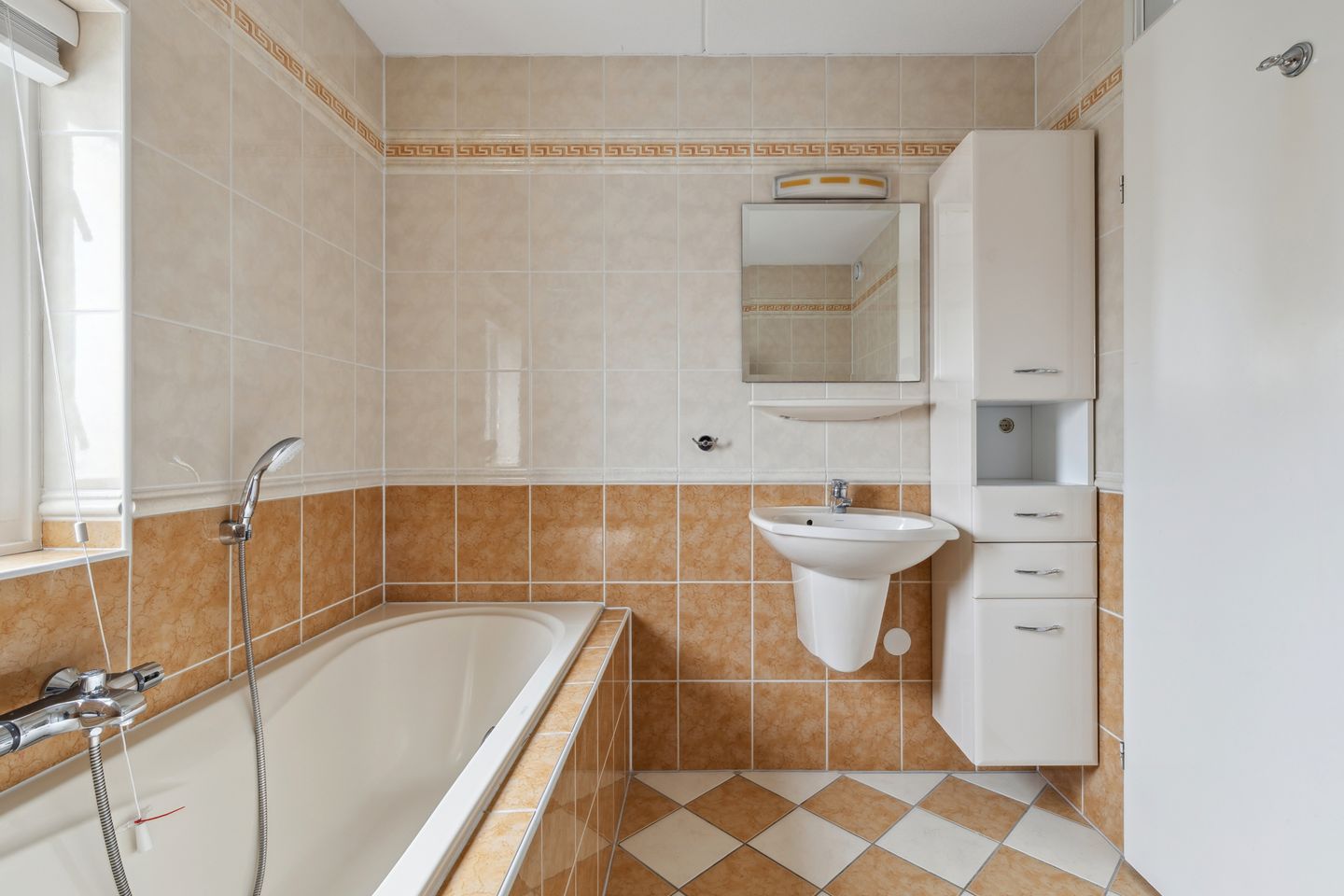 Foto 5 van Watermunt 27