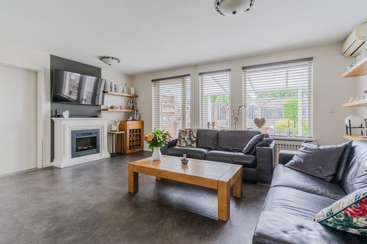 Foto 10 van Christina Bakker-van Bossestraat 44