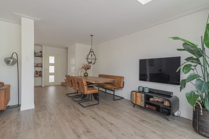 Foto 7 van Meidoornstraat 12