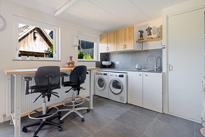 Foto 17 van Lheeweg 5