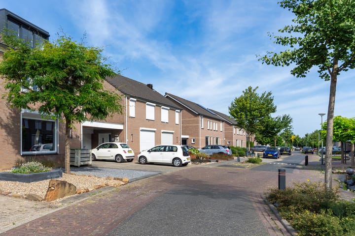 Foto 30 van Eglantier 27-A