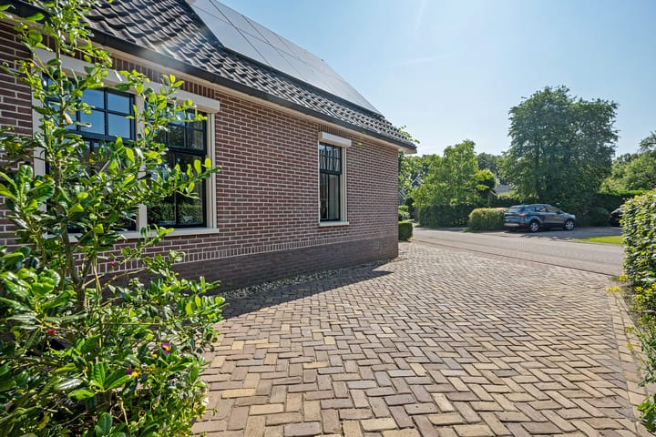 Foto 44 van Lheeweg 5