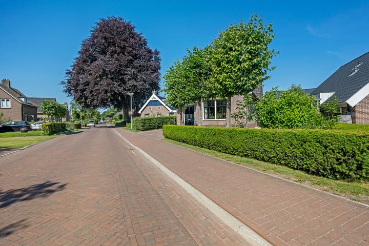 Foto 46 van Lheeweg 5
