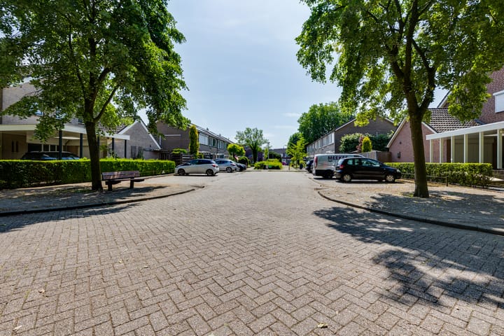 Photo 39 of Thorbeckestraat 83