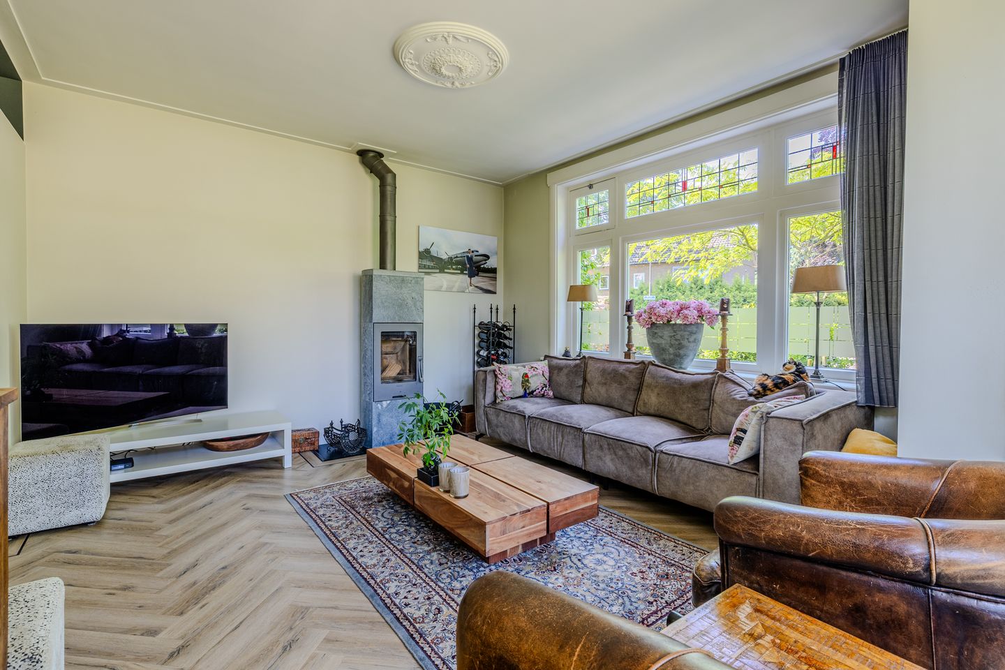 Photo 4 of Mr. Van Hasseltlaan 22