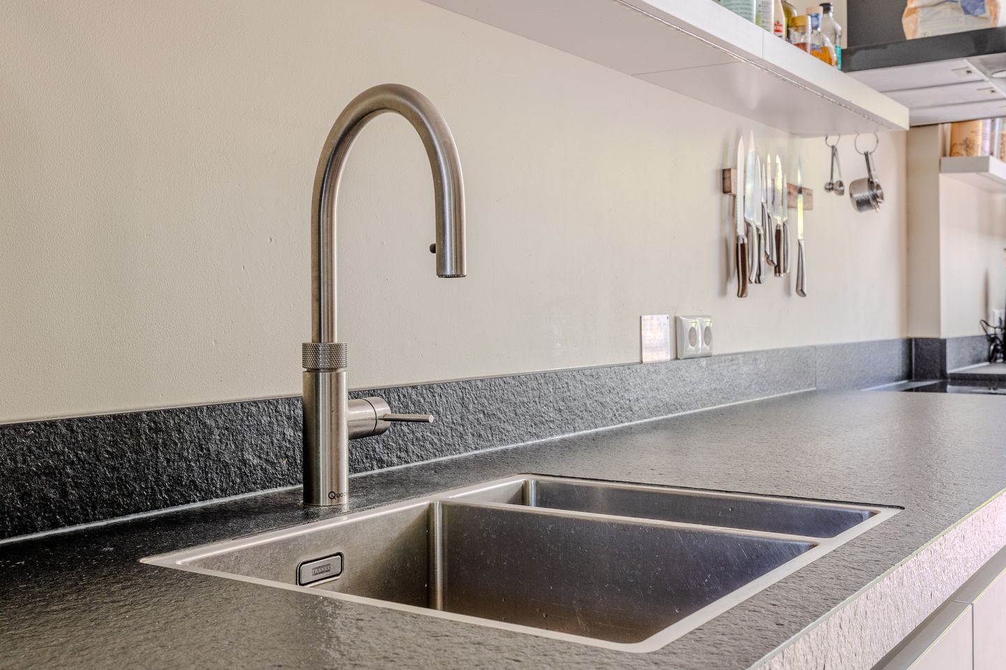 Photo 10 of Mr. Van Hasseltlaan 22