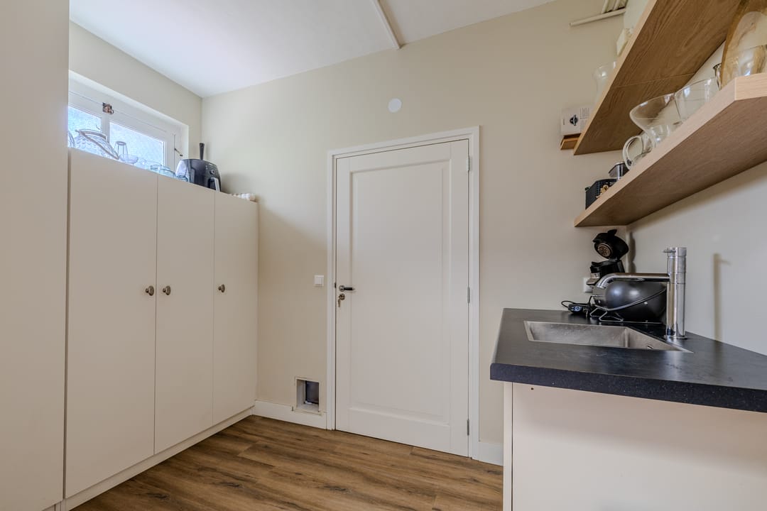 Photo 13 of Mr. Van Hasseltlaan 22