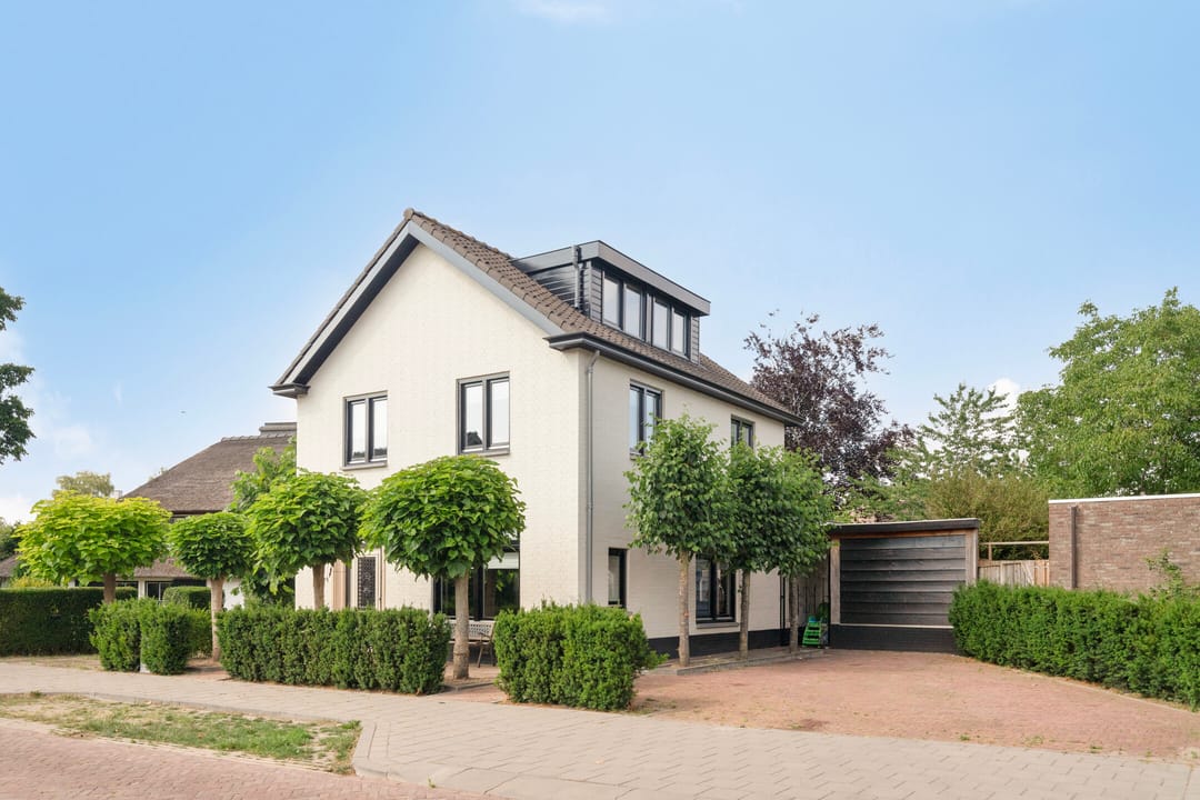 Foto 38 van Burgemeester van Campenhoutstraat 8