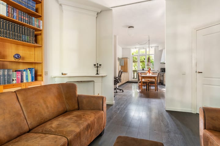 Foto 2 van Oosterstraat 1