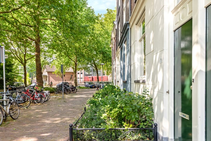 Foto 6 van Oosterstraat 1