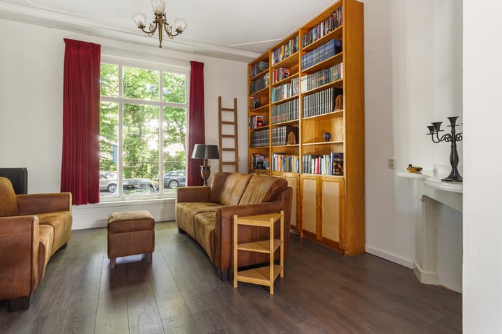 Foto 12 van Oosterstraat 1