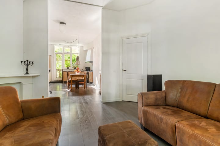 Foto 13 van Oosterstraat 1