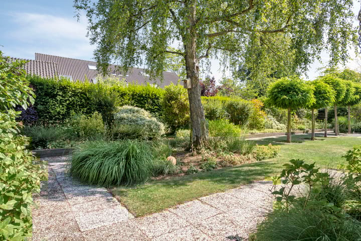 Foto 3 van A.van Burenlaan 3