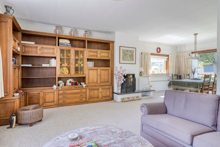 Foto 5 van A.van Burenlaan 3