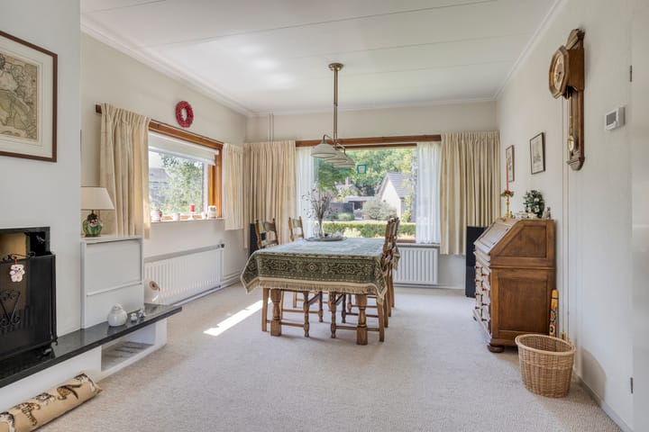 Foto 7 van A.van Burenlaan 3