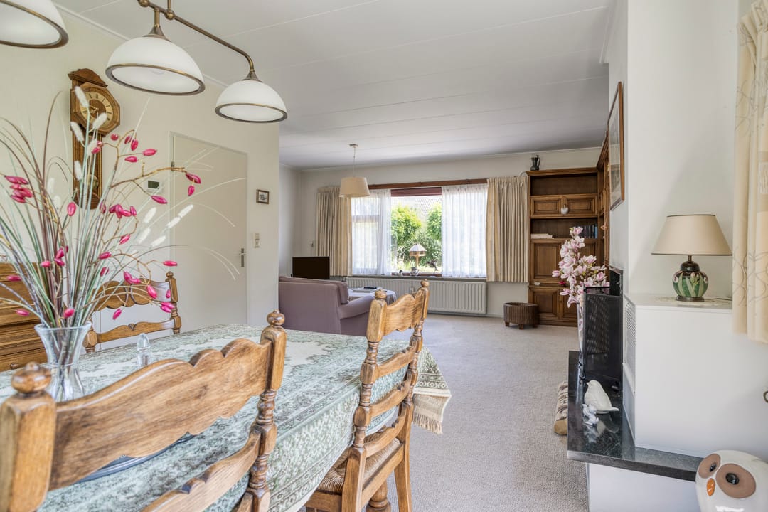 Foto 8 van A.van Burenlaan 3