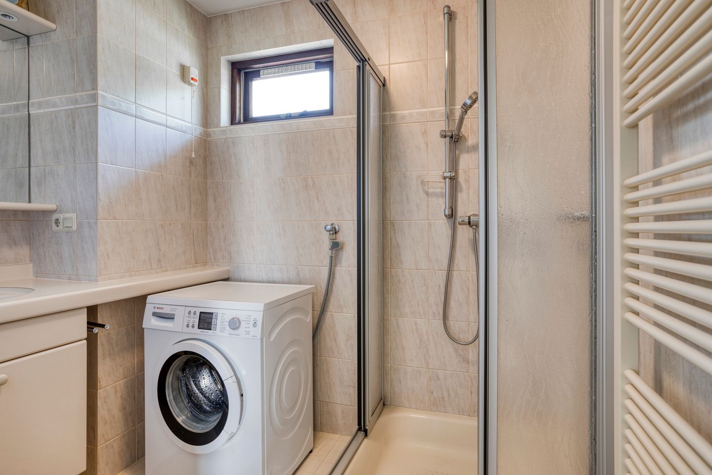 Foto 19 van A.van Burenlaan 3