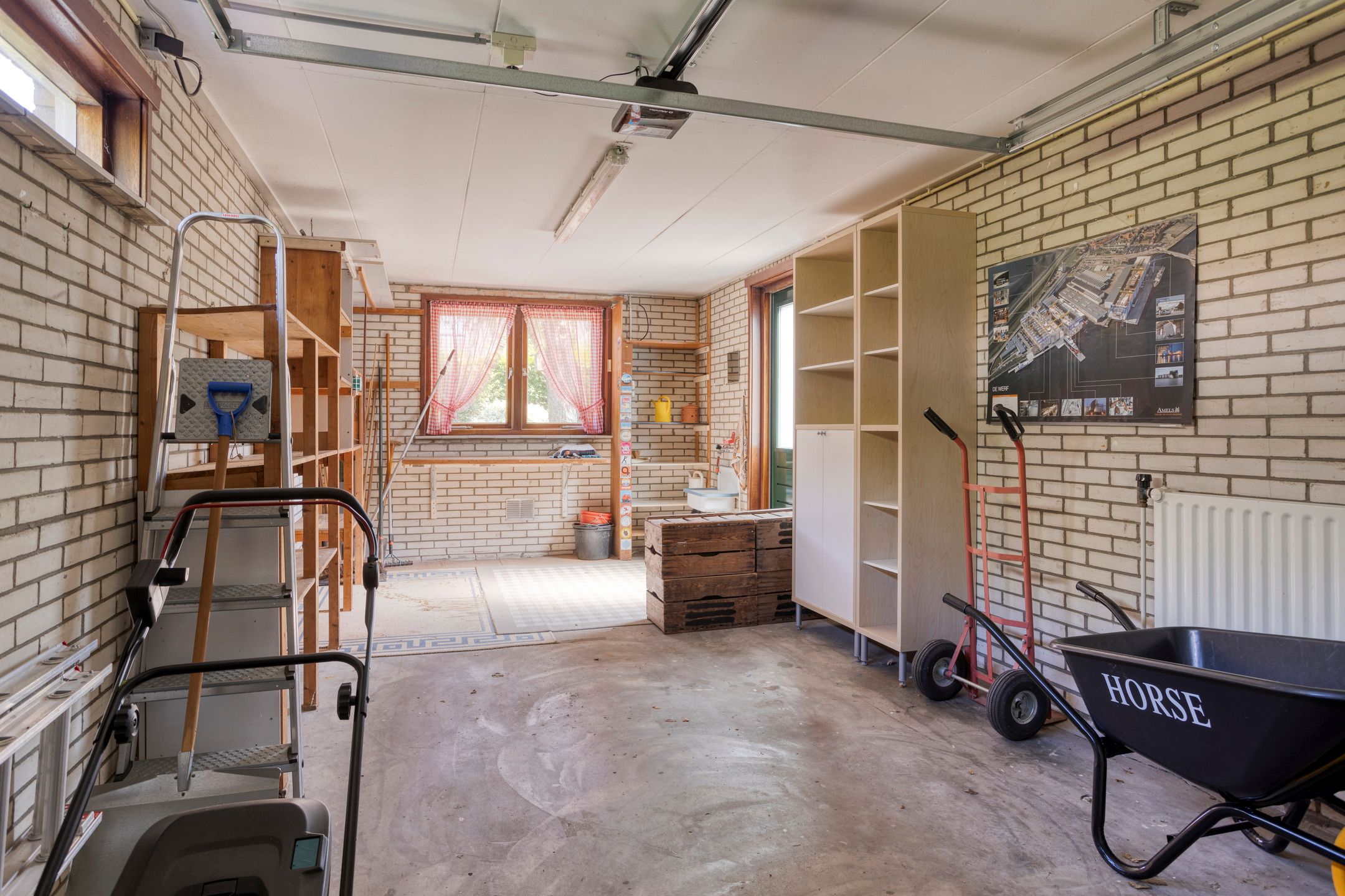 Foto 30 van A.van Burenlaan 3