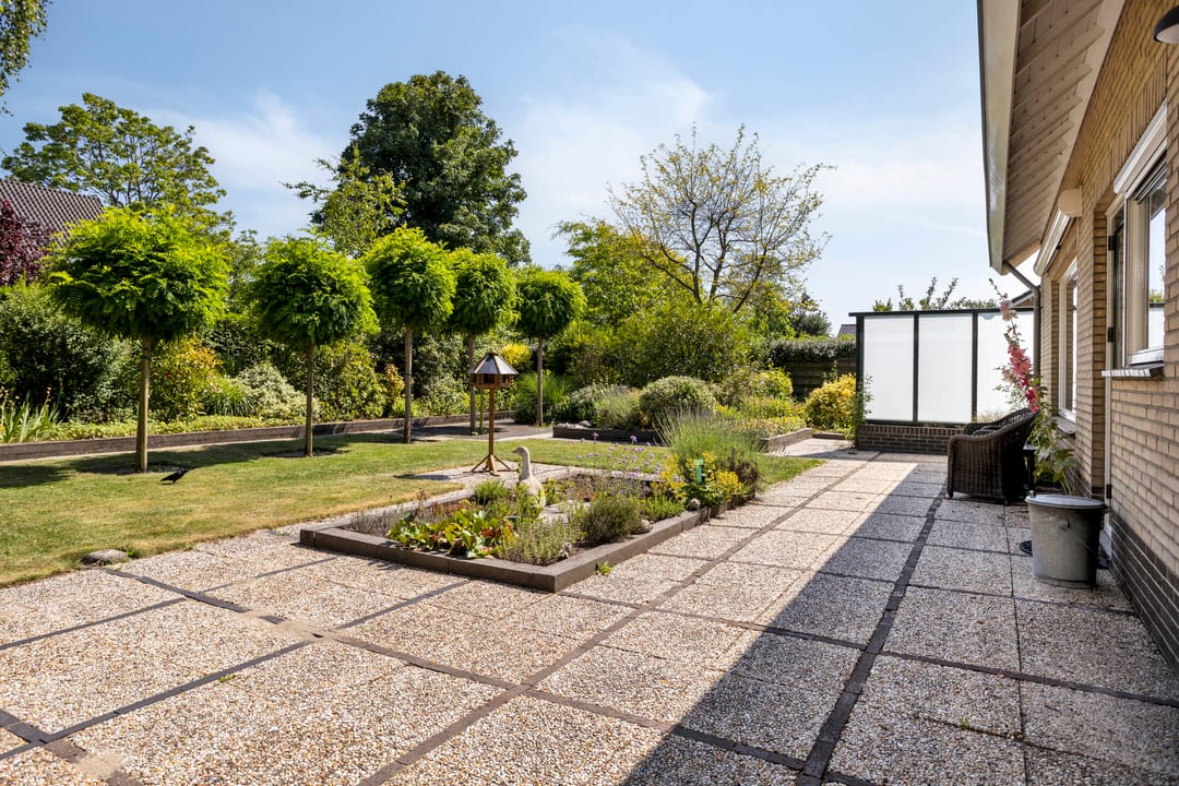 Foto 31 van A.van Burenlaan 3