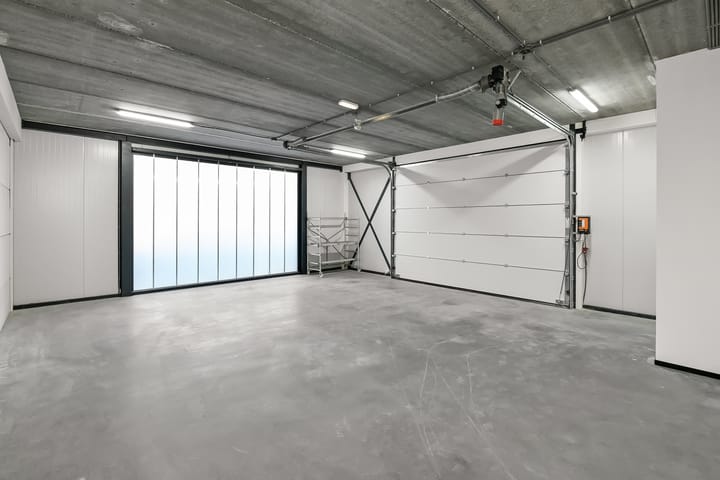 Delta 53-D, Arnhem