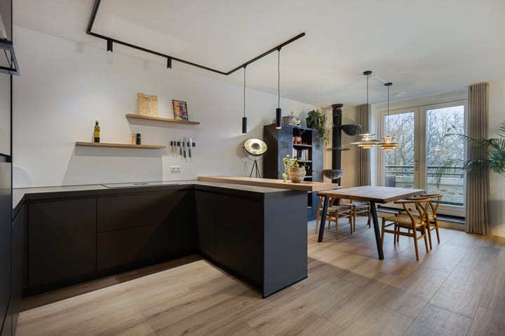 Foto 19 van Kronehoefstraat 15-K