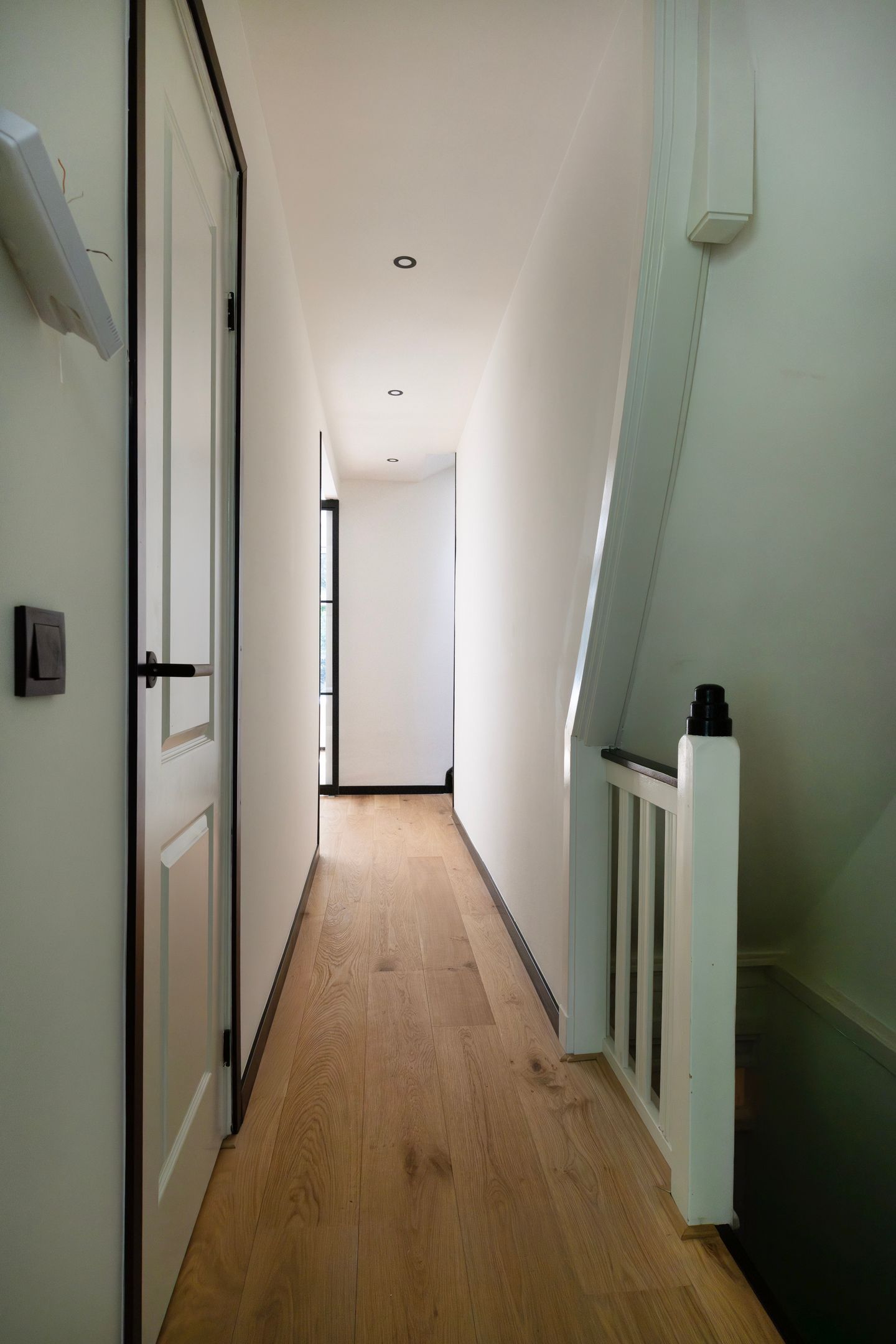 Foto 9 van Tak van Poortvlietstraat 35-B02