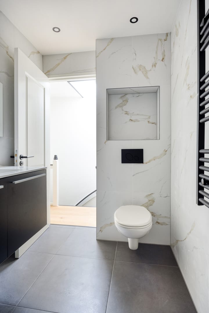 Foto 25 van Tak van Poortvlietstraat 35-B02