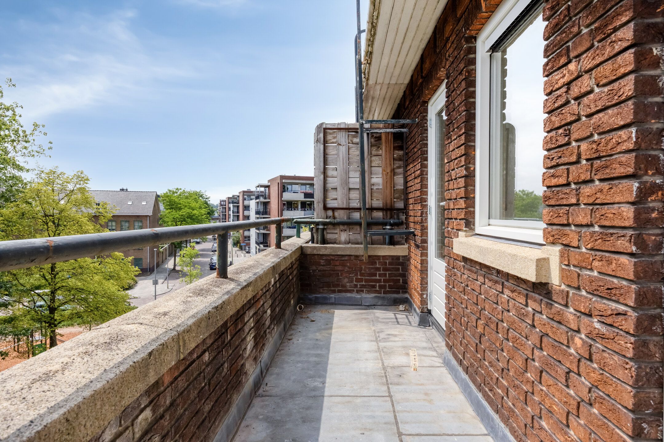 Foto 27 van Tak van Poortvlietstraat 35-B02