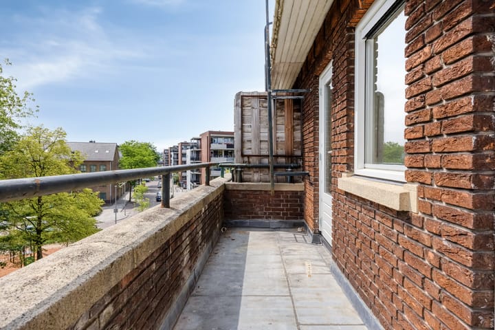 Foto 27 van Tak van Poortvlietstraat 35-B02