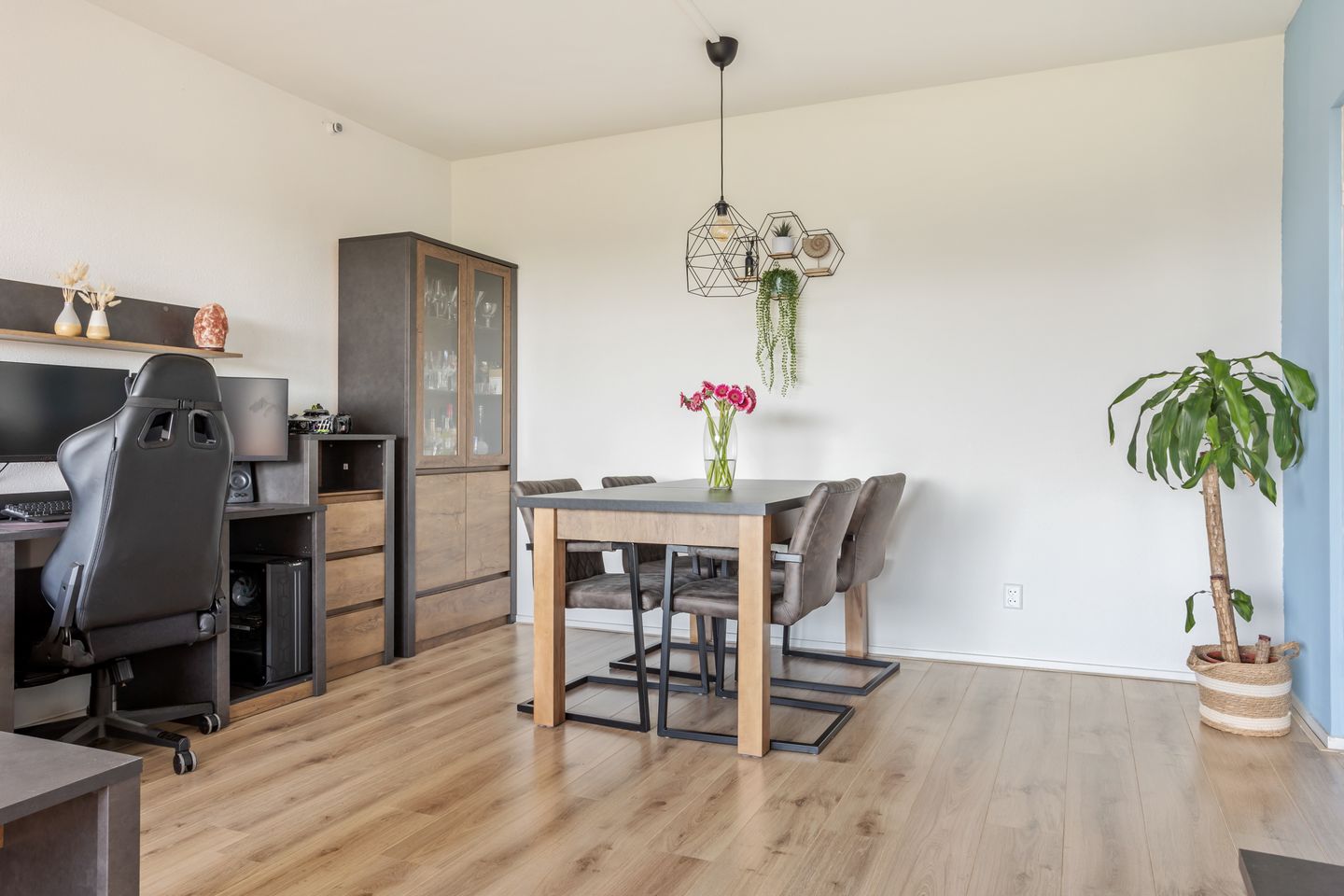 Foto 14 van John F. Kennedylaan 45