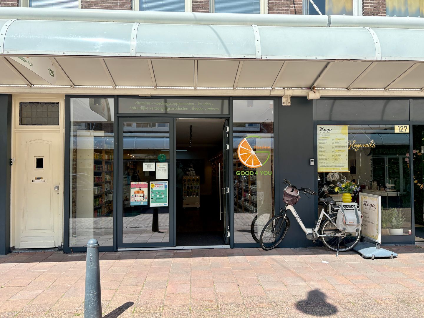 Bekijk foto 1 van Generaal Cronjéstraat 125