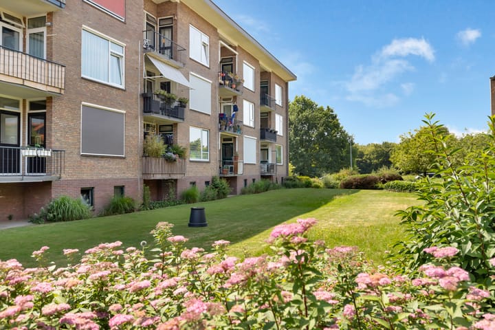 Photo 1 of C. Evertsenstraat 123