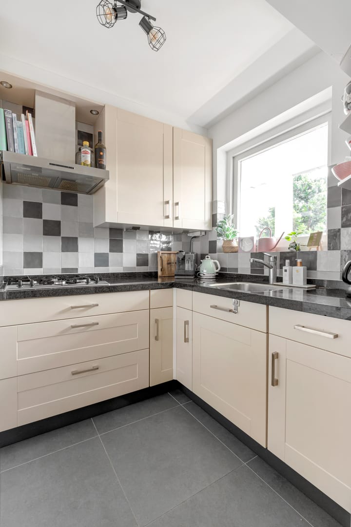 Photo 17 of C. Evertsenstraat 123