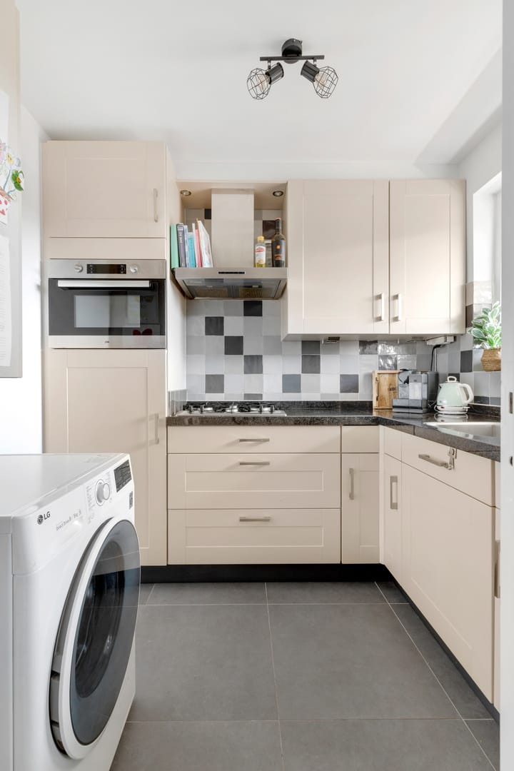 Photo 18 of C. Evertsenstraat 123