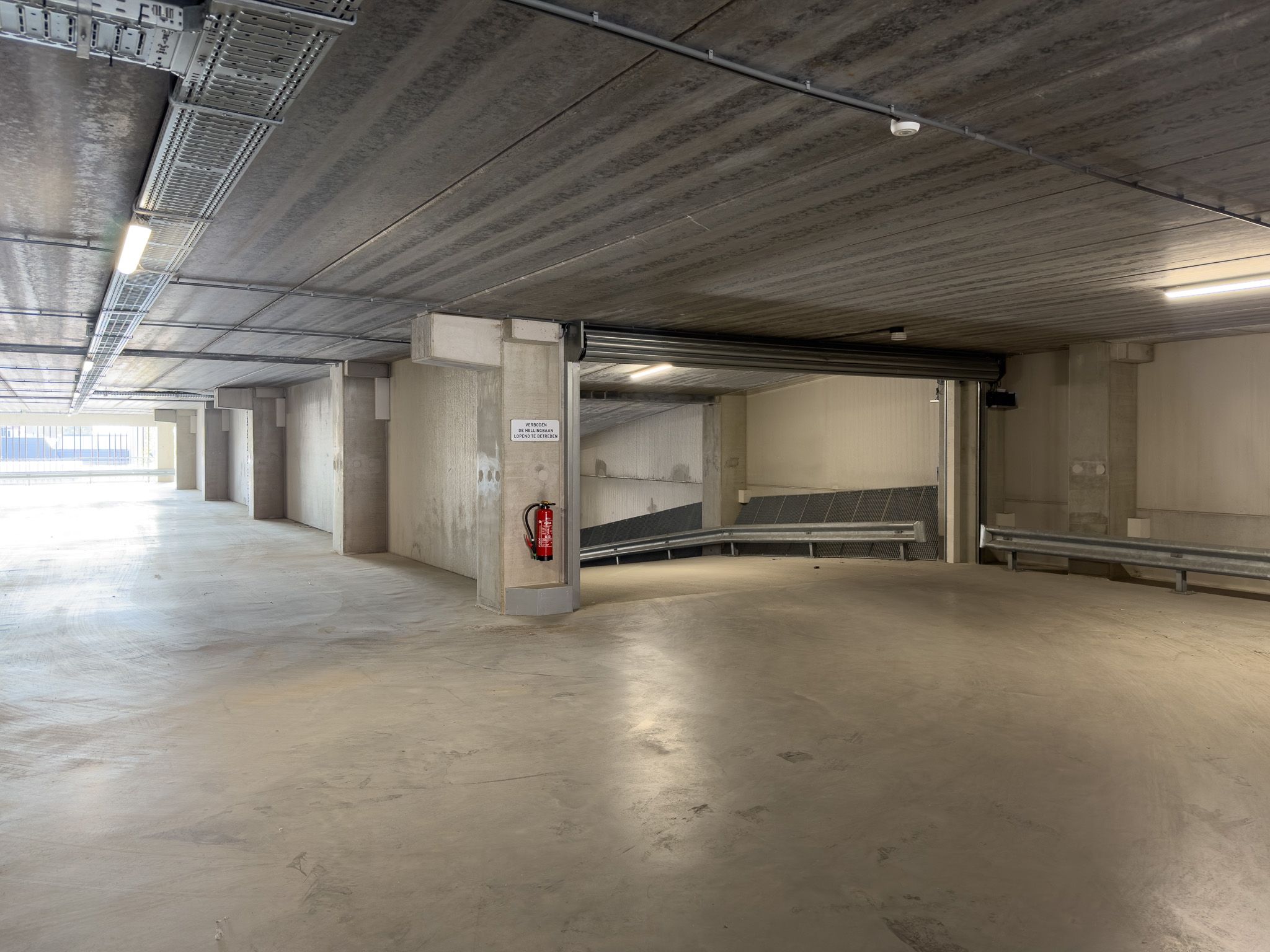 Foto 12 van Industrieweg 69-95